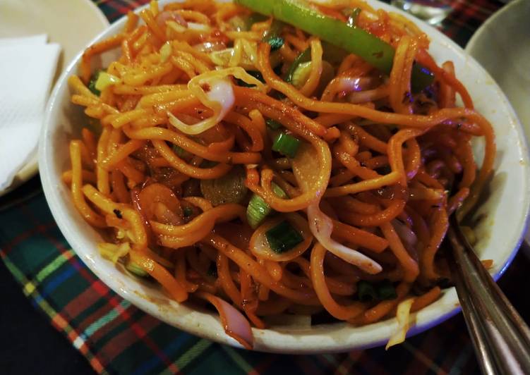 Step-by-Step Guide to Make Super Quick Chili hakka noodles