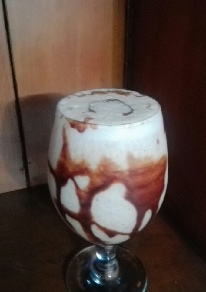 A picture of Dates shake.
