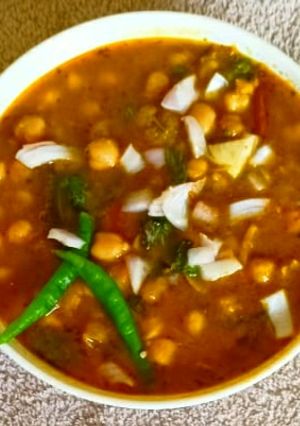 A picture of Kabuli Chana Chole.