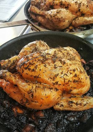 Una foto de Pollo horneado al tomillo