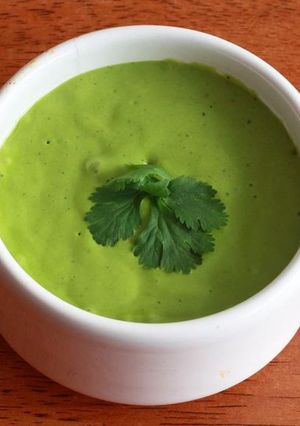 Una foto de Salsa crema o crema salsa para acompañar pescado (Receta Mexicana)