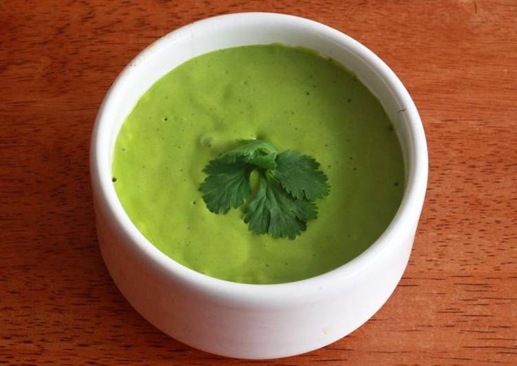 Salsa crema o crema salsa para acompañar pescado (Receta Mexicana)