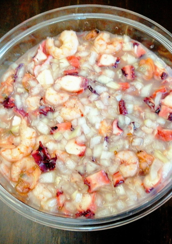 Una foto de Ceviche Mixto de Mariscos