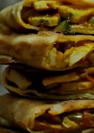 વેજ લીફાફા પરોઠા (Veg Lifafa Parotha Recipe In Gujarati) રેસીપી મુખ્ય ફોટો