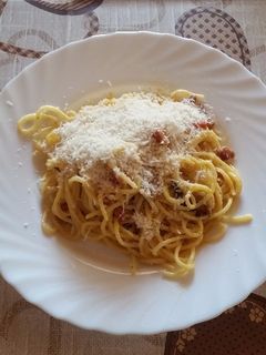 Majdnem "igazi" carbonara spagetti recept fotója