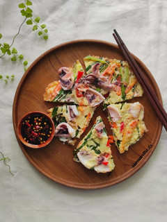Foto resep 28. Korean Pancake Seafood (Haemul Pajeon)