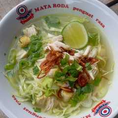 Soto ayam রেসিপির প্রধান ছবি
