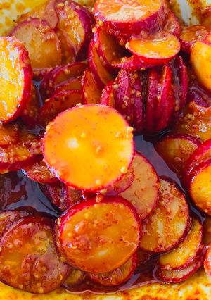 A picture of Radish pickle.