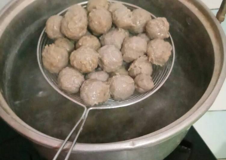 Resep Bakso Sapi Polos yang Enak