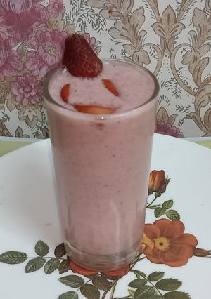صورة لوصفة زبادي الفراولة والموز