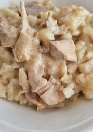 Tejfölös csirkepörkölt recept fotója