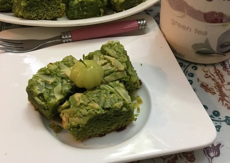 Green tea cheese brownies