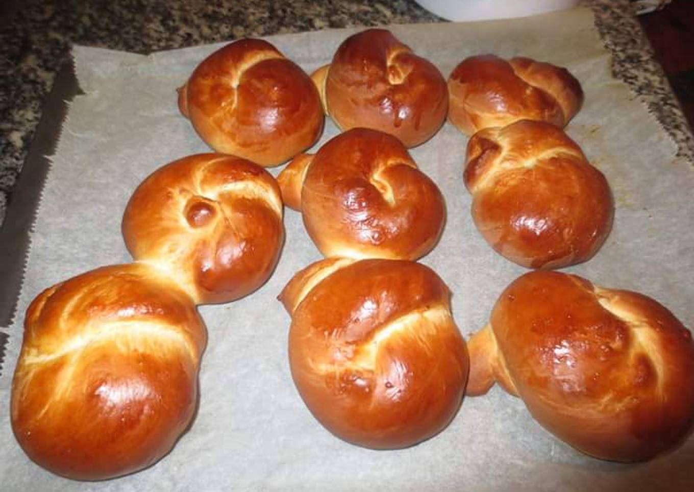 Dinner rolls