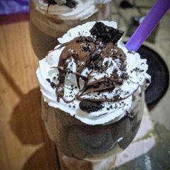 A picture of Oreo milkshake.