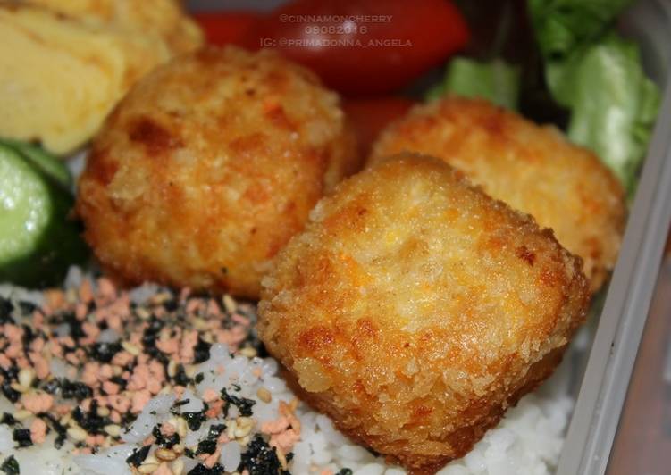 Simple Way to Make Any-night-of-the-week Chicken Nuggets with Carrot and Mozzarella