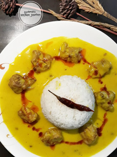 A picture of Punjabi kadhi.