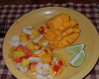 Fast Cooking Methods Shrimp and Scallop with Mango Salad Delicious and Healthy