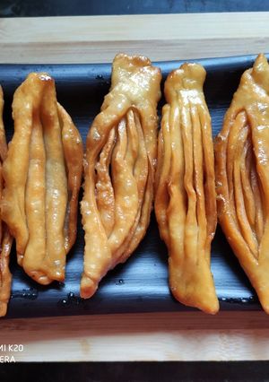 গজা (Goja Recipe In Bengali) রেসিপির প্রধান ছবি