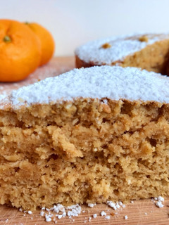 Una foto de Torta de mandarina y avena