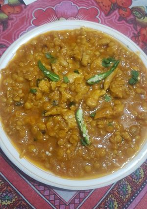 A picture of Title: special chana daal chicken.