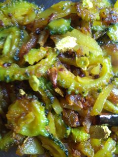 উচ্ছে কুমড়ো ভাজা (ucche kumro bhaja recipe in Bengali) রেসিপির প্রধান ছবি