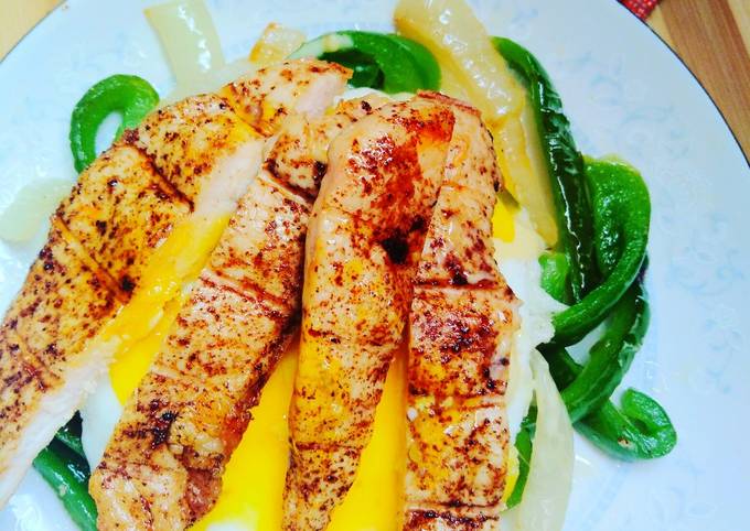 Recipe of Award-winning Grilled chicken breast with egg