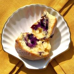 A picture of Blueberry muffins.