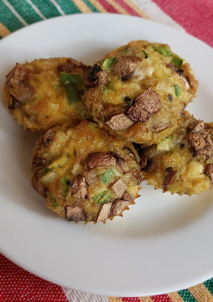 Una foto de Muffins de huevo vegetarianos saludables