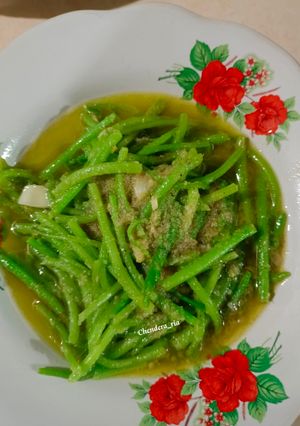Foto resep Oseng Batang Bayam