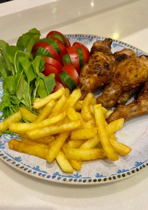 صورة لوصفة افخاذ الدجاج بالقلايه الهوائيه 🍗