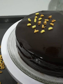 Una foto de Tarta de chocolate con glaseado brillante