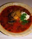 Борщ з тушонкою, ковбасою та печерицями 🤤/Borscht with stew, sausage and mushrooms