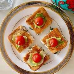 A picture of Paneer Corn Spinach Sandwich.