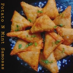 Potato N mint filling Samosas A picture of Potato N mint filling Samosas.