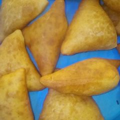 A picture of Lemon flavored mini mandazi.