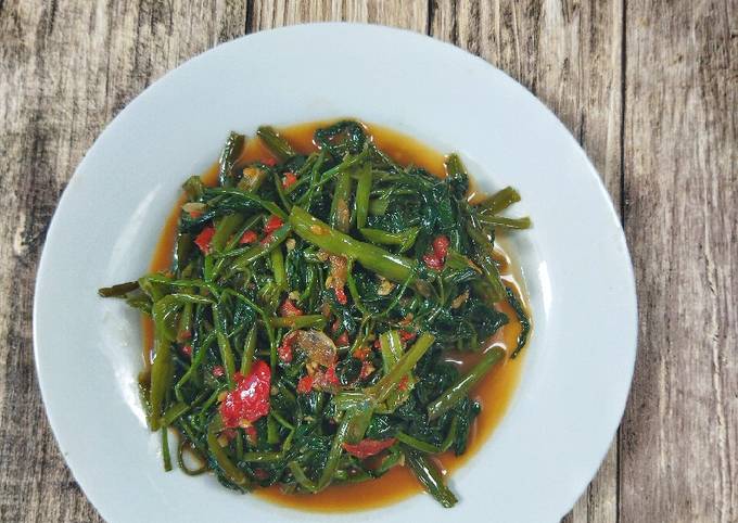 Resep Tumis Kangkung Terasi Anti Gagal
