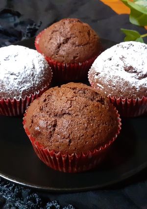 Meggyes-kakaós muffin 🍒🧁 recept fotója