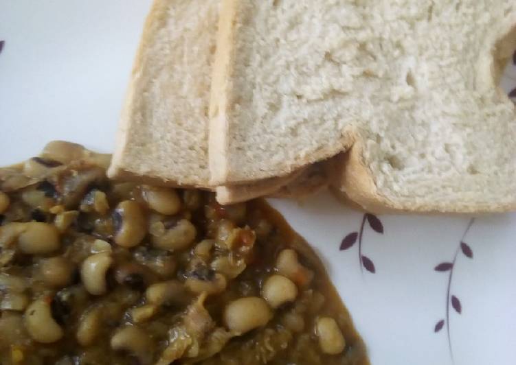 Recipe of Homemade Beans and bread