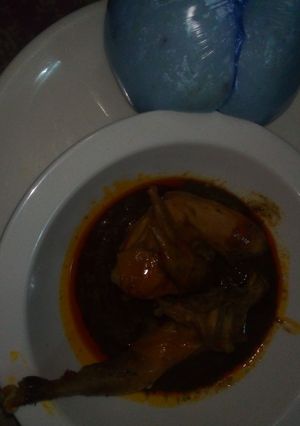 A picture of Tuwon Rice and miyan kuka.