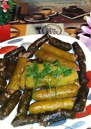 صورة لوصفة حشوة ورق عنب وكوسا وفلفل بطريقة سهلة