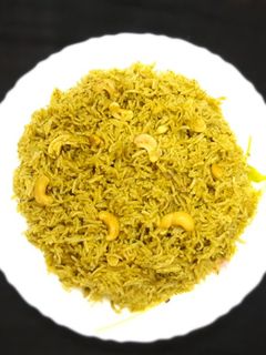 पालक राइस (Palak Rice Recipe In Hindi) रेसिपी मुख्य फोटो
