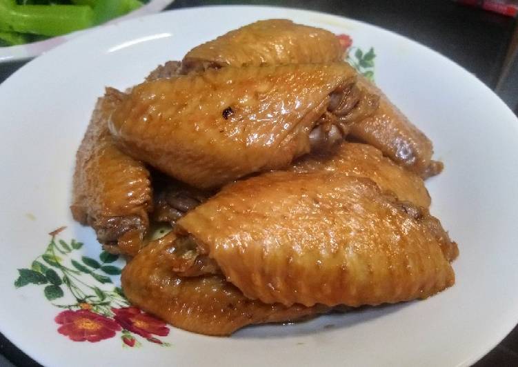 Steps to Cook Yummy Chicken wing soy sauce