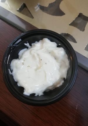 A picture of Garlic mayo.