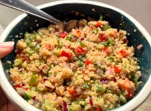 Una foto de Ensalada de Cuscús 🫶🏼