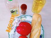 Una foto de salsa mojo