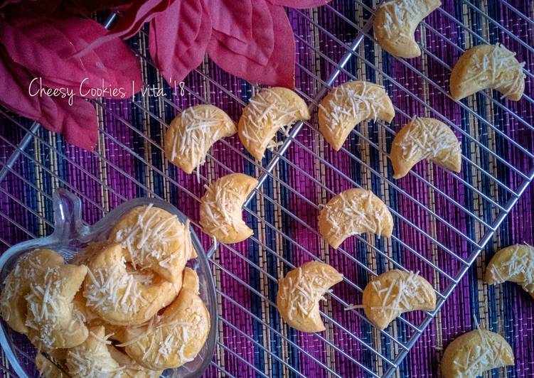 Langkah Mudah untuk Membuat Cheesy Cookies Anti Gagal