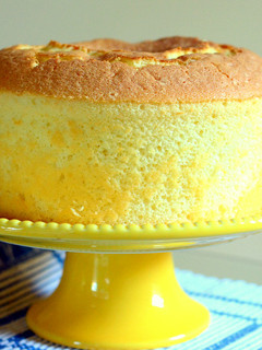 A picture of A Simple Lemon Chiffon Cake.