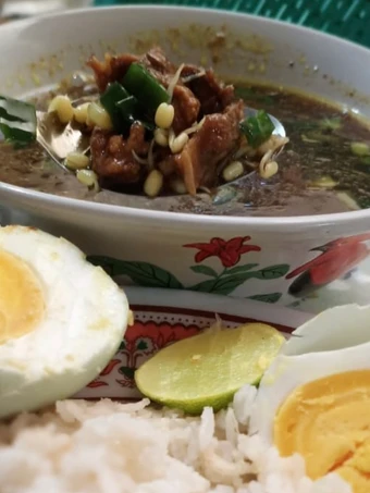 Cara Gampang Membuat Resep Rawon Daging Sapi (Khas Jawa Timur) Anti Ribet, Lezat