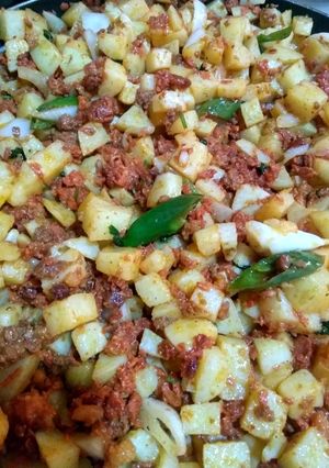 Una foto de Papas con chorizo!