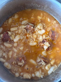 Una foto de Judías con arroz de mi abuela